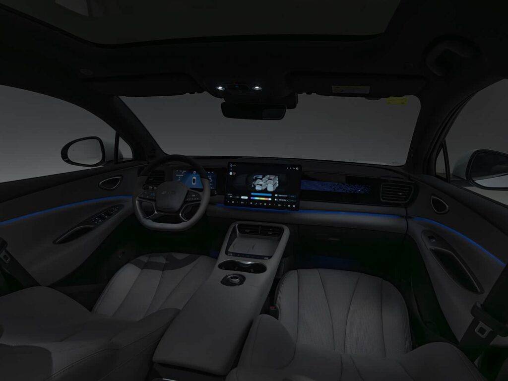 内饰夜景 海狮06